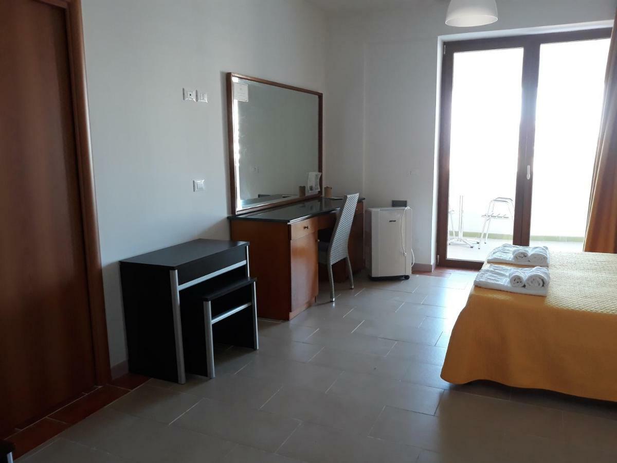 B&B Palazzo Manfredi Vieste, Fronte Mare Con Parcheggio Dış mekan fotoğraf
